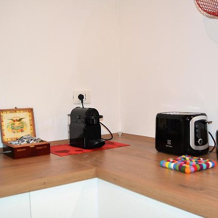 Dock33 - Comfort Loft In Catania Center Екстер'єр фото