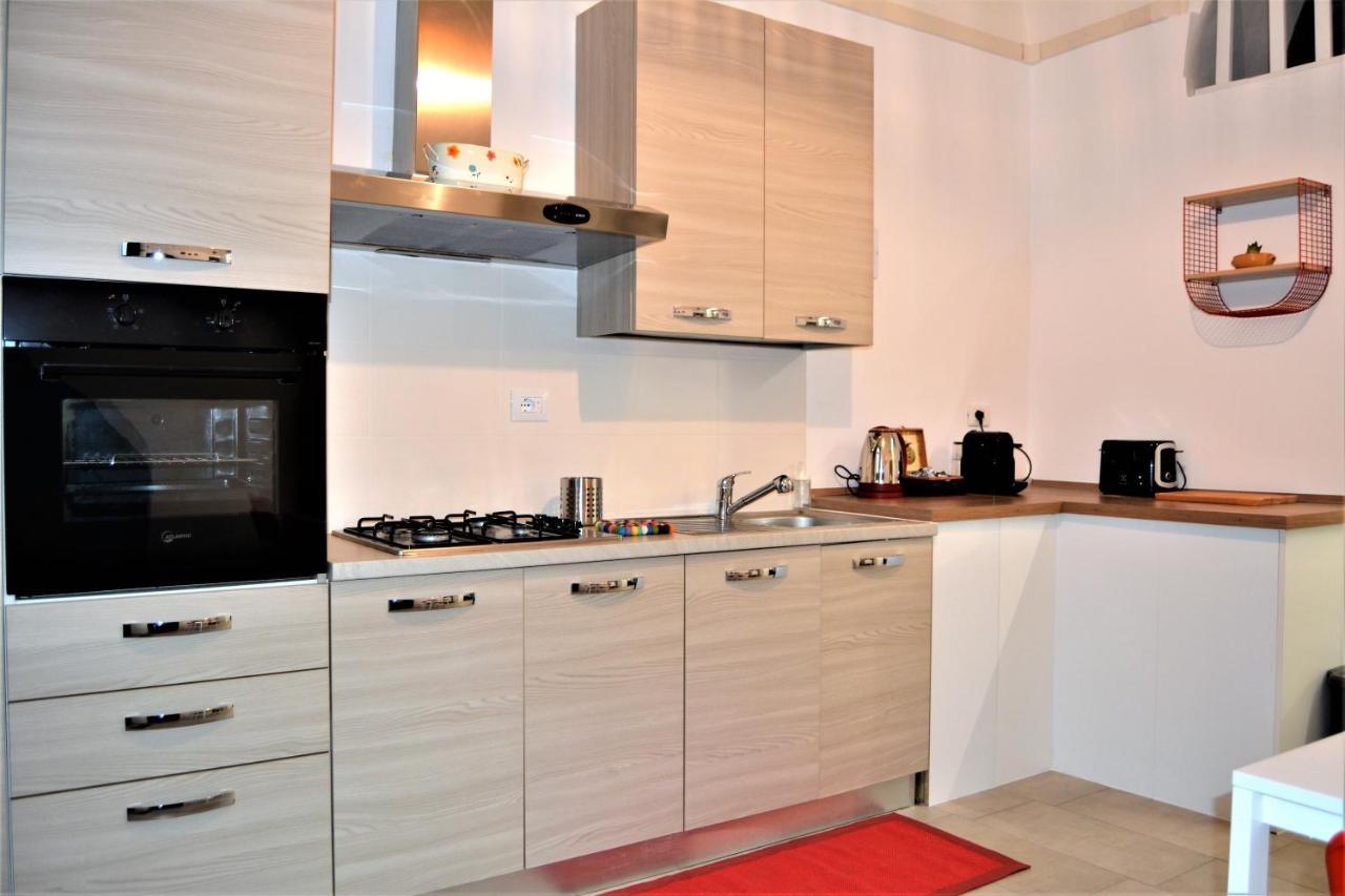 Dock33 - Comfort Loft In Catania Center Екстер'єр фото