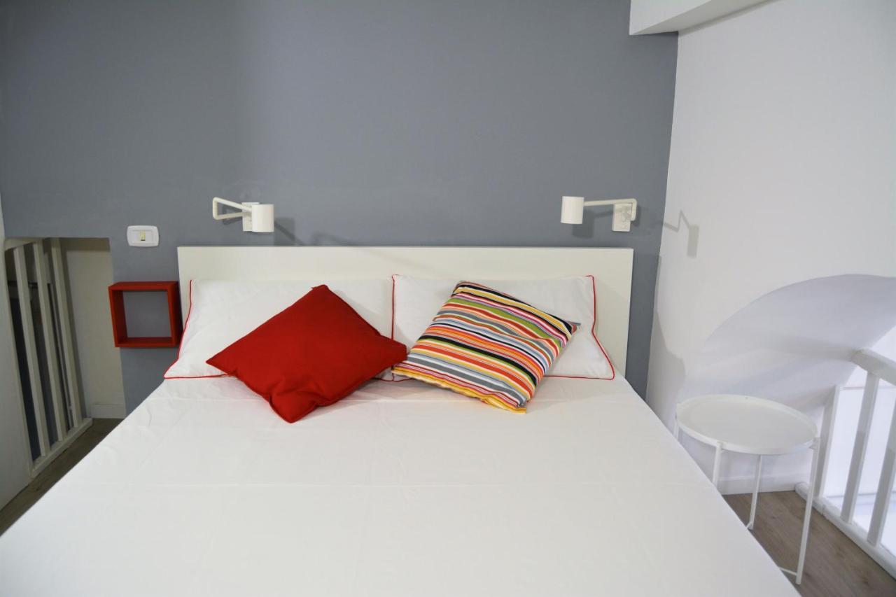 Dock33 - Comfort Loft In Catania Center Екстер'єр фото
